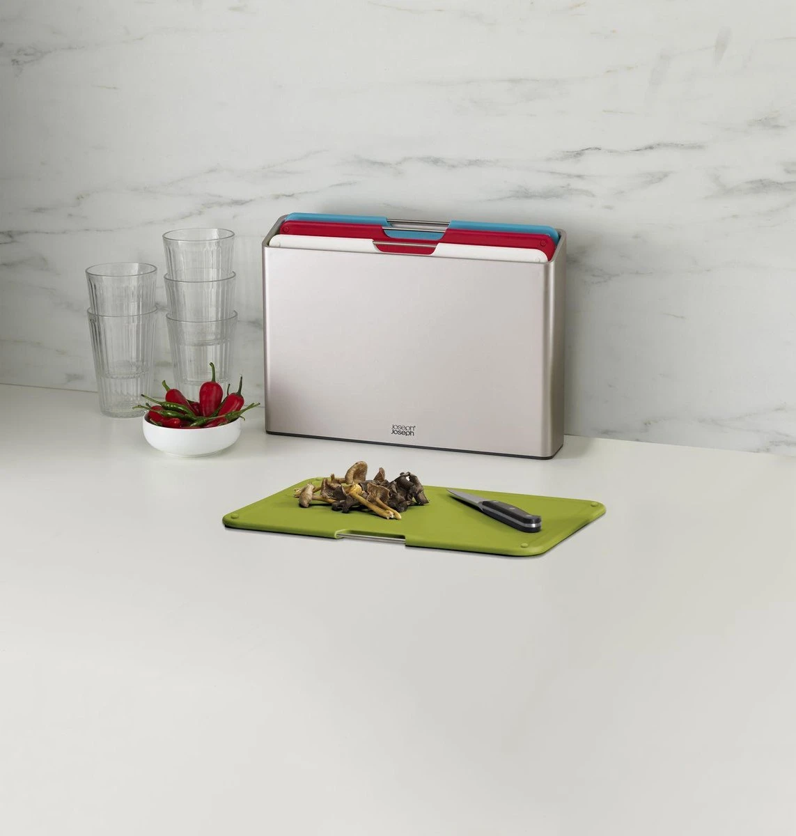 Joseph Joseph Folio Snijplanken - Set Van 4 Stuks - Met Houder - Snijplank Vis Vlees Groenten Brood - BPA Vrij - Vaatwasserbestendig - Keukenhulp - Keukentool Zilver - Afbeelding 13