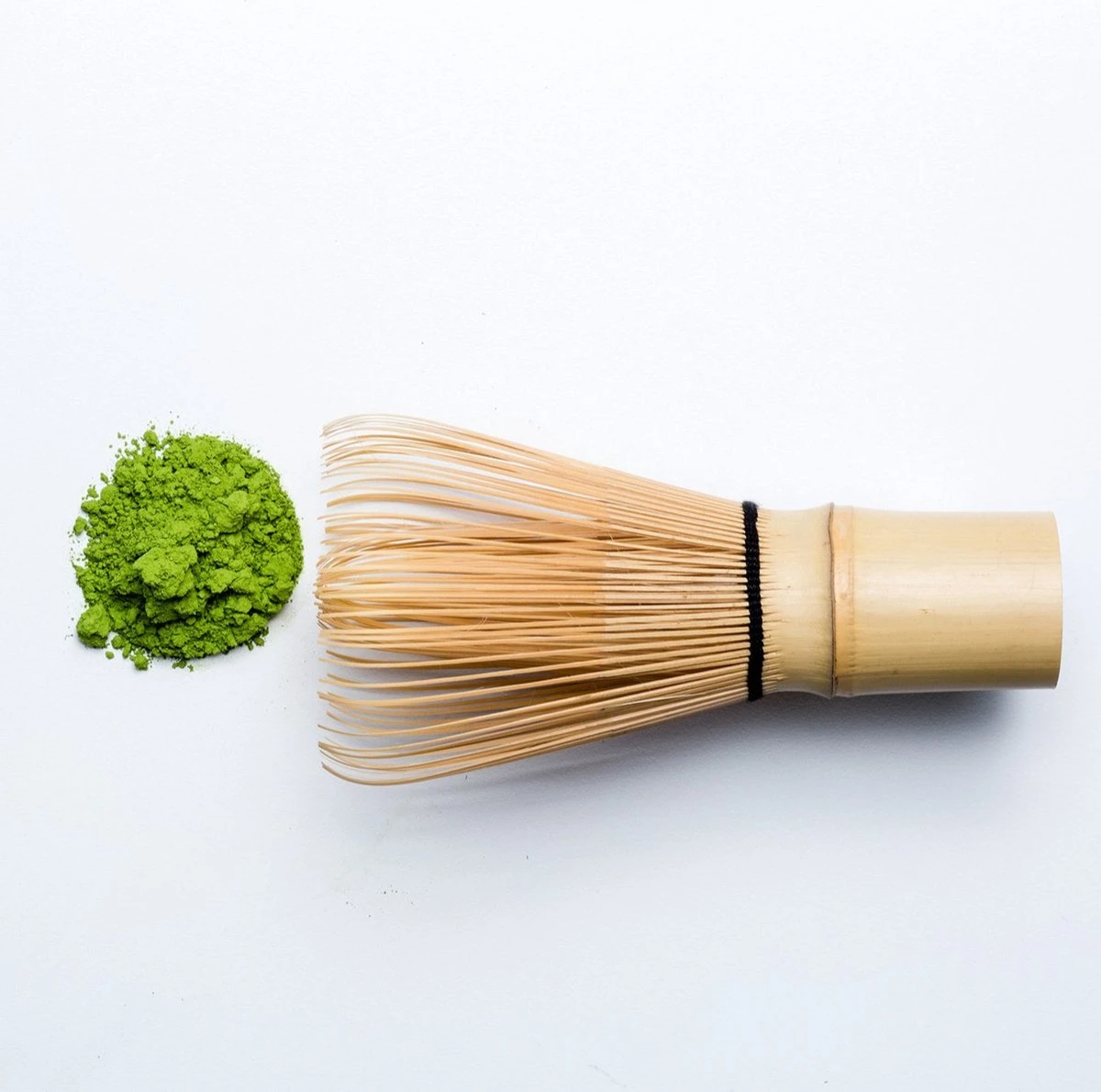 Oliva's - Luxe Vierdelige Matcha Thee Set - Bamboe Klopper/garde (100 Borstels/prongs), Lepel, Mengkom En Garde-houder Van Keramiek (cadeau-set) - Afbeelding 2