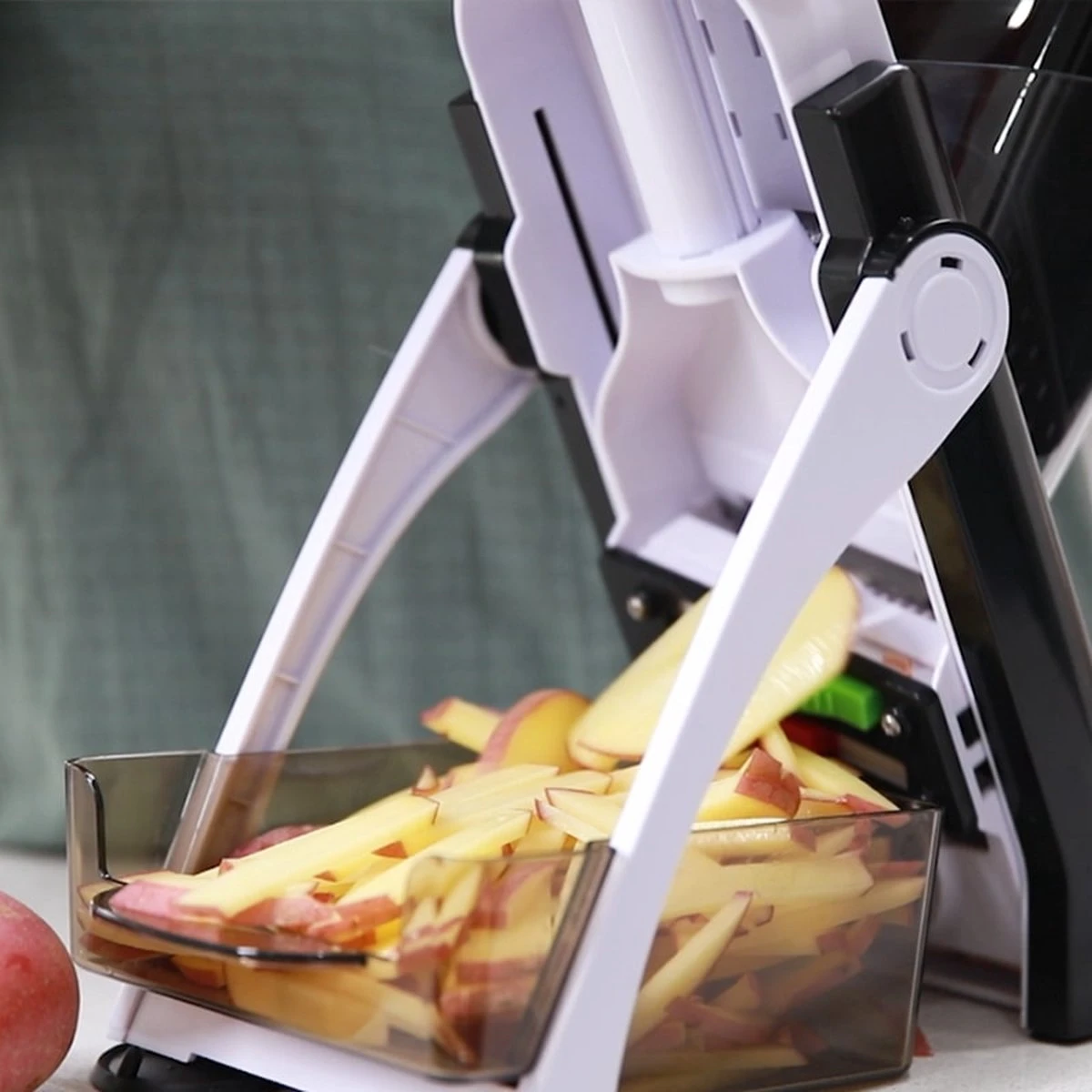 Livington TurboCut Universele Snijmachine - Groentesnijmachine Met 3 Messtanden Voor Dikke Of Fijne Plakjes - Rasp Met Snijdikte Tot 8 Mm - Vaatwasmachinebestendig - Snijmachine Met... - Afbeelding 6