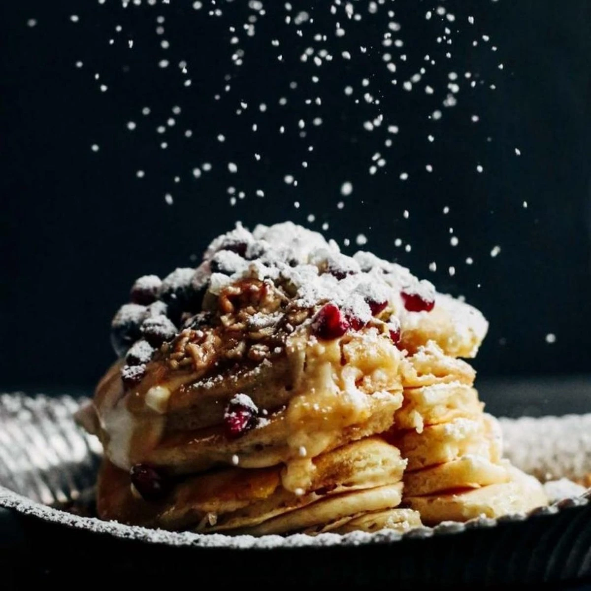 Professionele RVS Meelzeef - Bloemzeef - Poedersuikerzeef - Suikerzeef - Bakgerei - Stooier - Keuken Tafel -Roestvrij Staal - Draai Meel Zeef - Bloem Zeef - Poedersuiker Zeef - - Afbeelding 4
