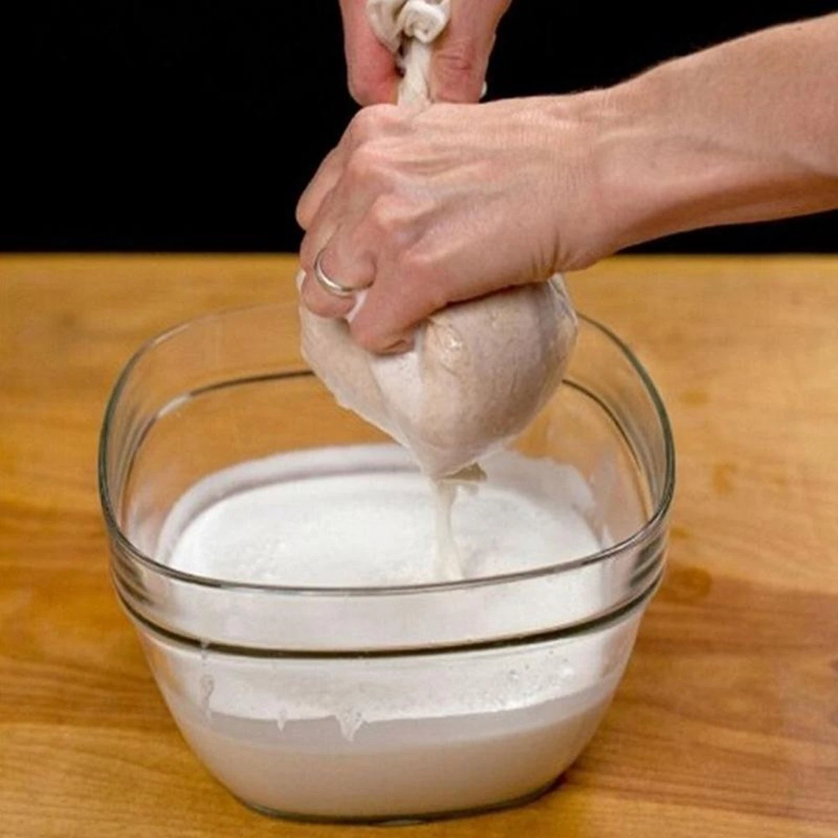 Kaasdoek - Passeerdoek - Neteldoek - Passeerzeef - Notenmelkzak - Zeefdoek - 200 Mesh - 20x30 Cm - Afbeelding 3