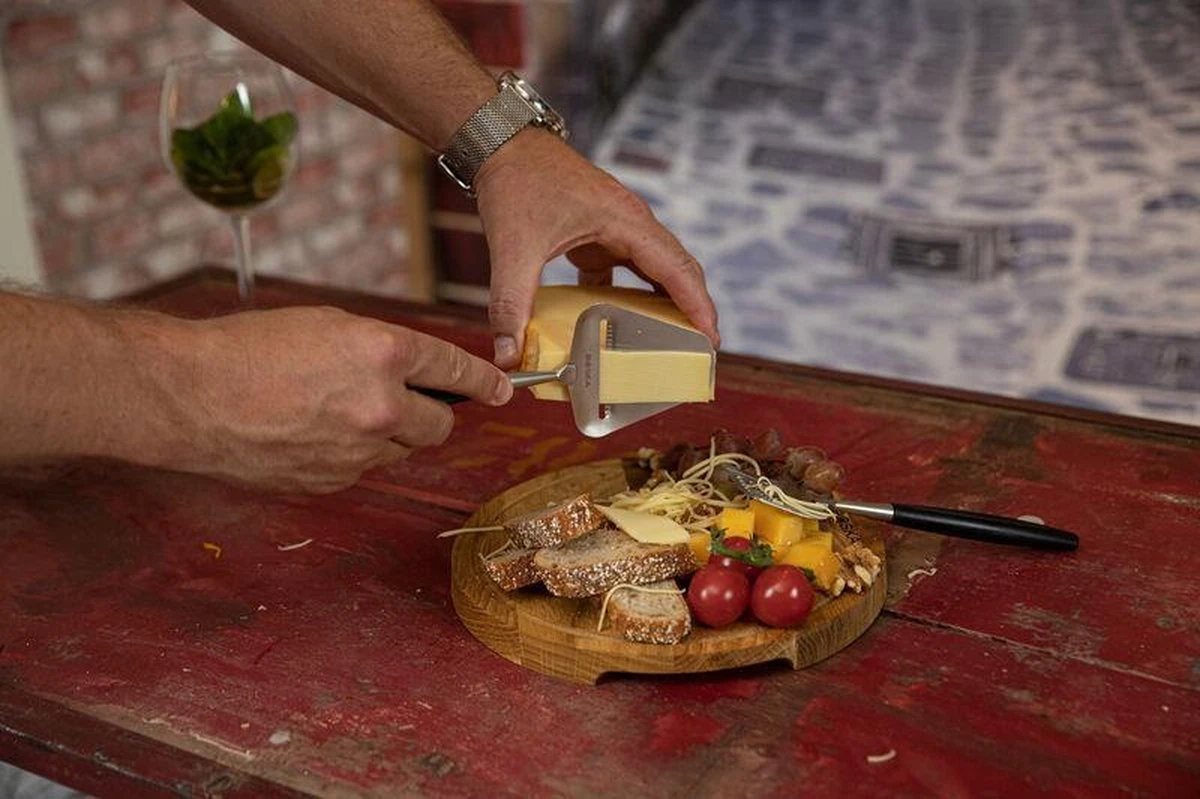 Boska Kaasschaaf Milano+ - Kaasschaaf Voor Harde Kaas - Vaatwasserbestendig - Kaasschaaf Zwart - Cadeautips - Keukengerei - Keuken Accessoires - 10 Jaar Garantie - Afbeelding 8