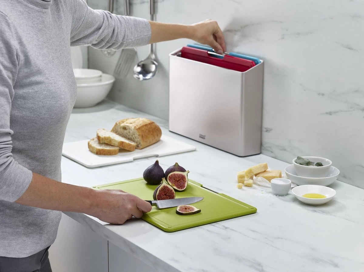 Joseph Joseph Folio Snijplanken - Set Van 4 Stuks - Met Houder - Snijplank Vis Vlees Groenten Brood - BPA Vrij - Vaatwasserbestendig - Keukenhulp - Keukentool Zilver - Afbeelding 12