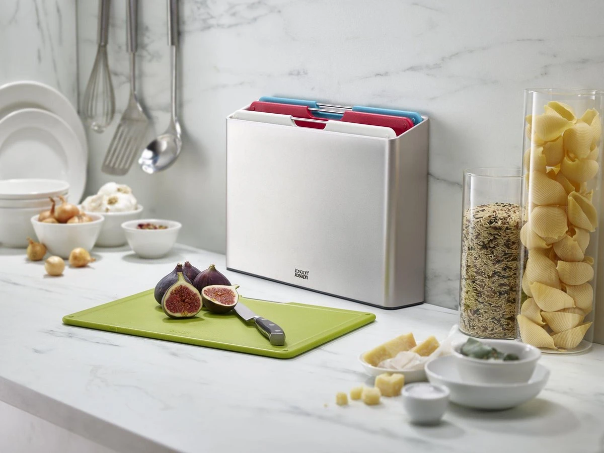 Joseph Joseph Folio Snijplanken - Set Van 4 Stuks - Met Houder - Snijplank Vis Vlees Groenten Brood - BPA Vrij - Vaatwasserbestendig - Keukenhulp - Keukentool Zilver - Afbeelding 3