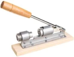 YUNICS® Notenkraker Staand – Walnotenkraker – Walnoten - Noten Kraker – Walnootkraker - RVS/Hout